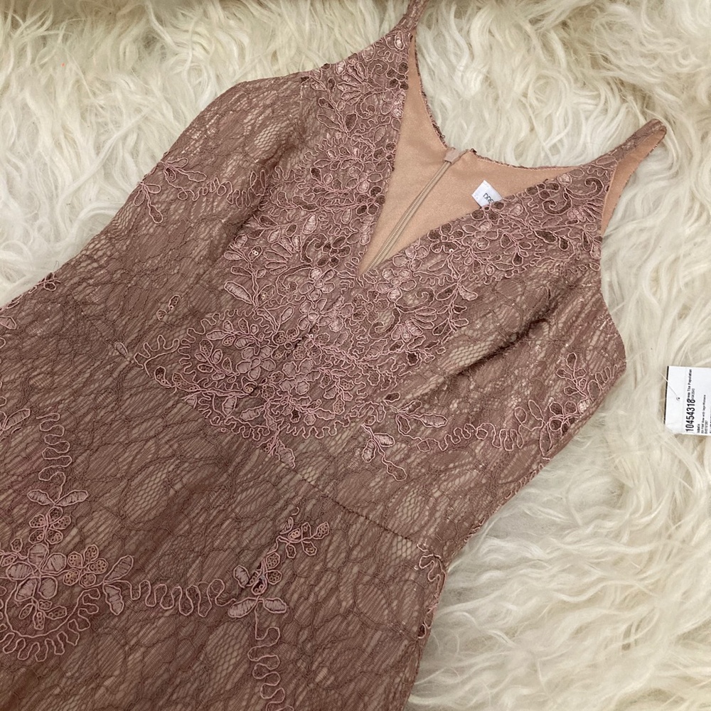 DRESS THE POPULATION Isabelle Lace Midi Dress - Picture 4 of 9